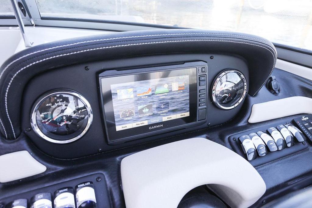 Crownline Cross Sport 290 XSS