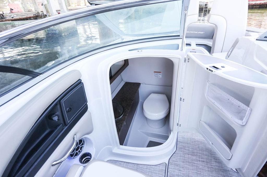 Crownline Cross Sport 290 XSS