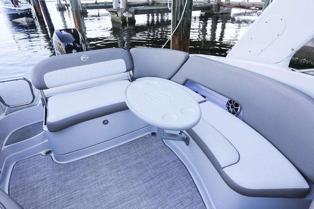 Crownline Cross Sport 290 XSS