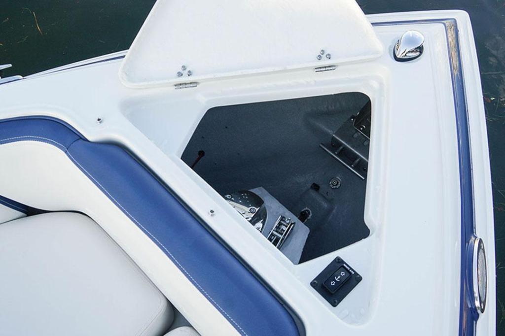 Crownline Cross Sport 270 XSS