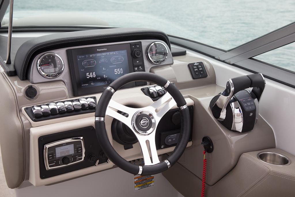 Crownline Cross Sport E 305 XS