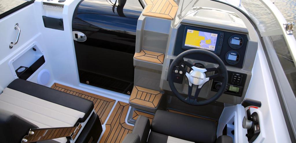 Finnmaster Cruiser Boat T6
