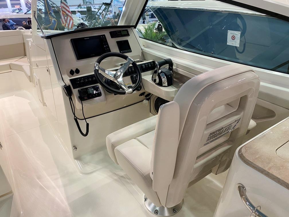 Boston Whaler 280 Vantage