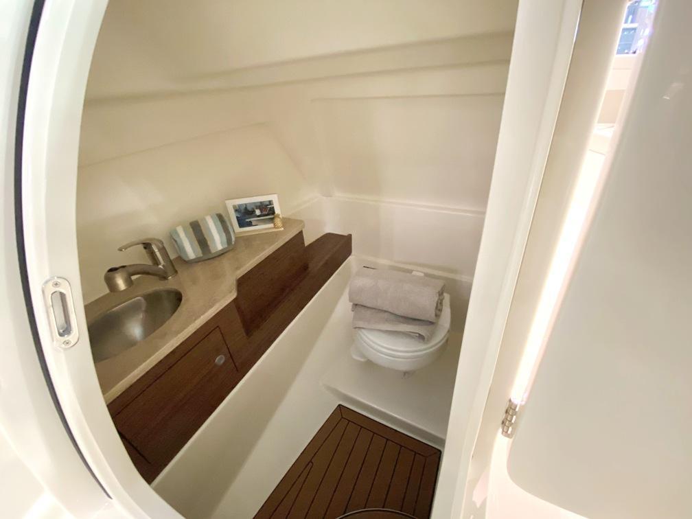 Boston Whaler 280 Vantage