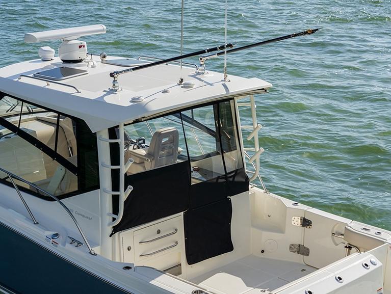 Boston Whaler 325 Conquest