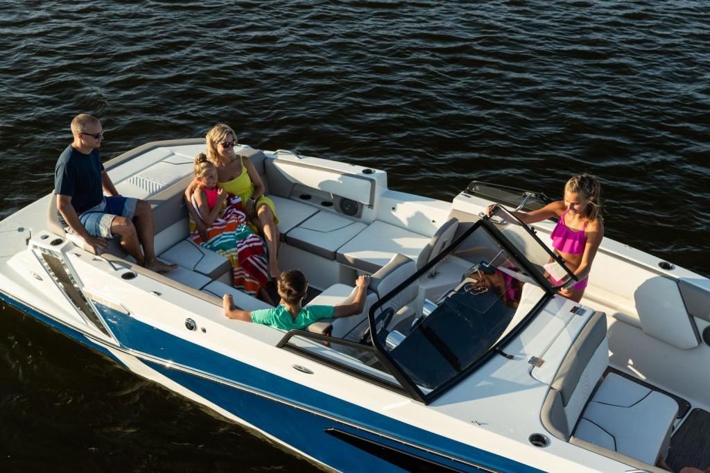 Glastron GTD 245 Surf