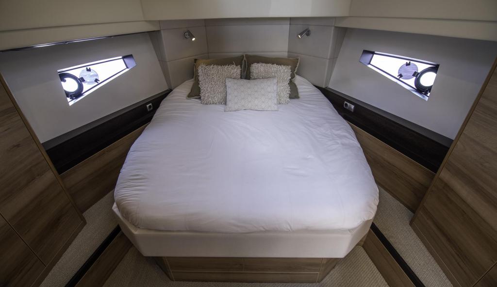 Boarnstream 1200 Elegance