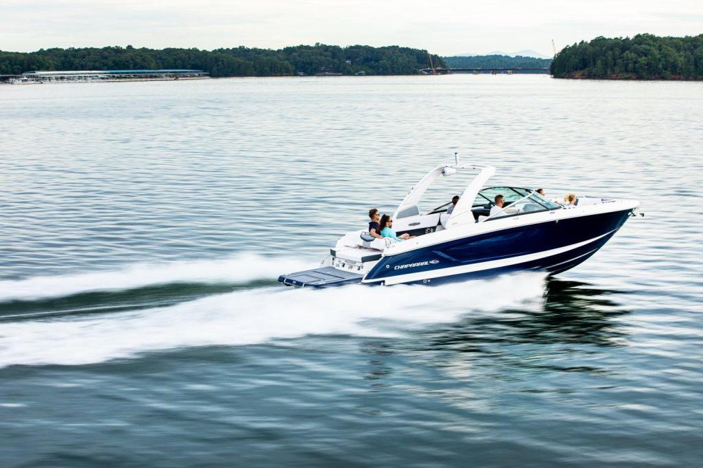 Chaparral 30 Surf