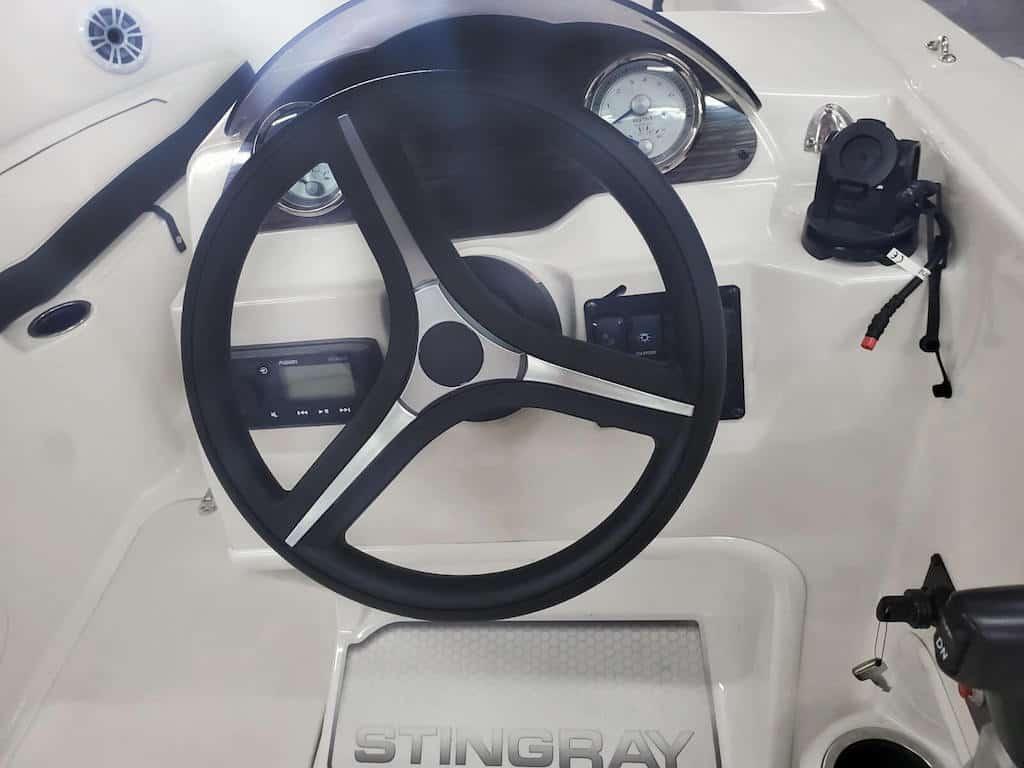 Stingray Deck 172 SC