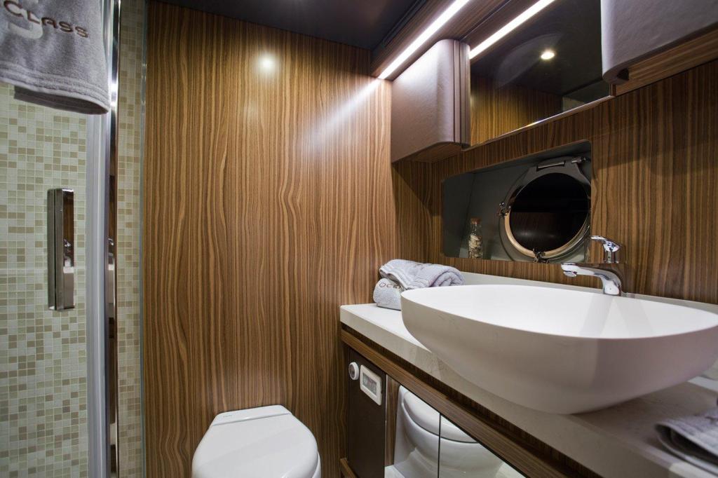 Greenline OceanClass 68 Fly