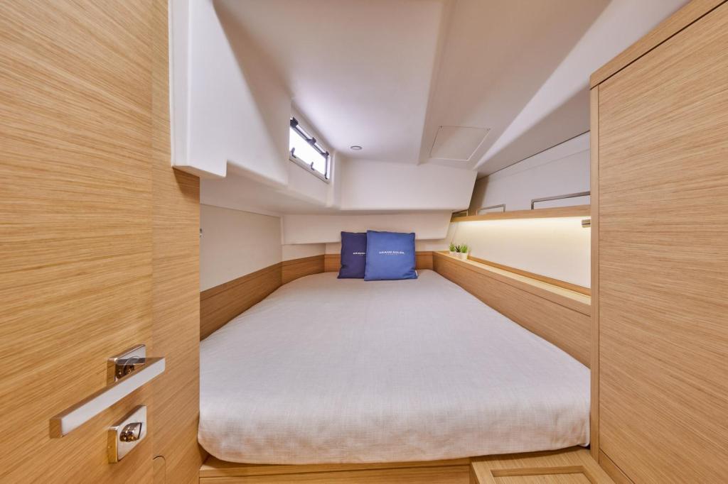 Grand Soleil GS 44