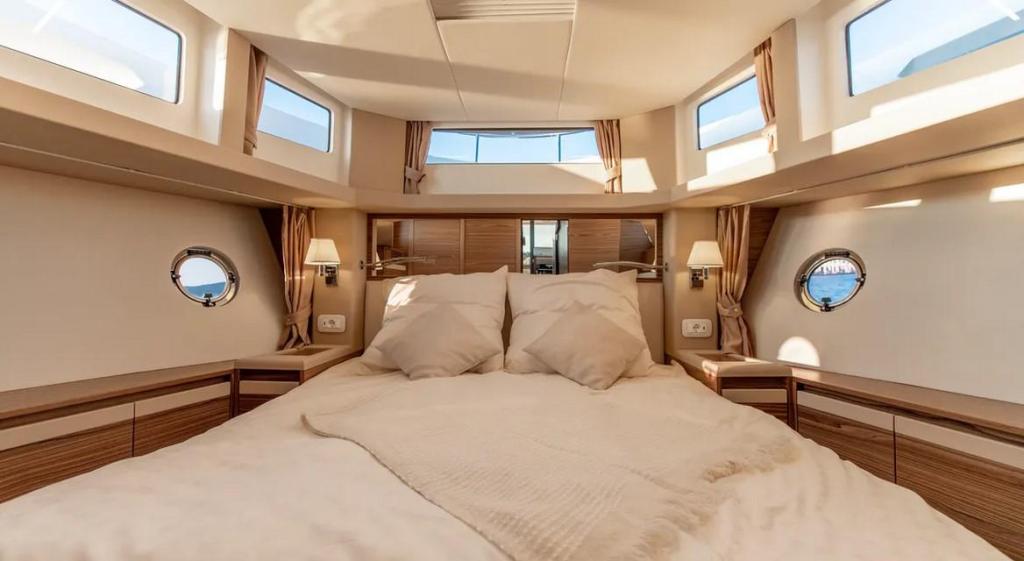 Greenline 45 Coupe