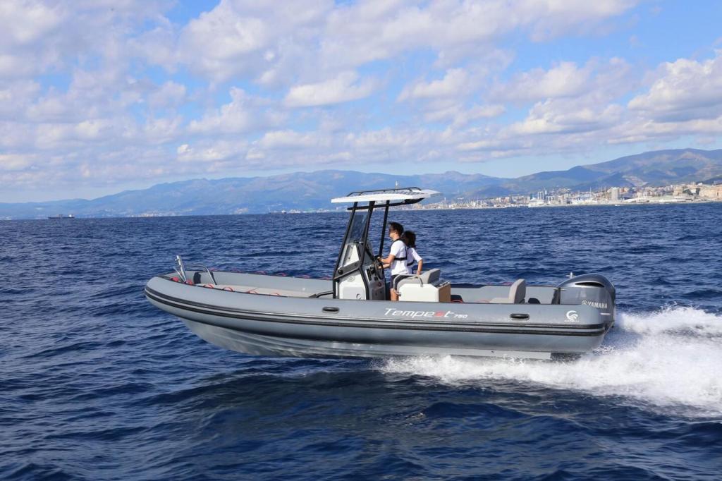 Capelli Tempest 750 Sport