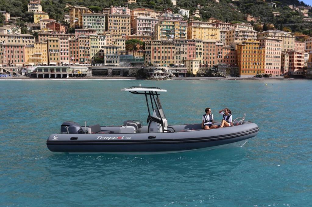 Capelli Tempest 750 Sport