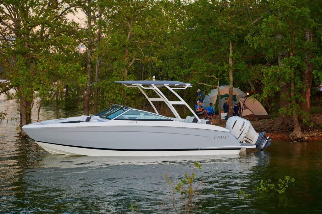 Cobalt R6 Outboard