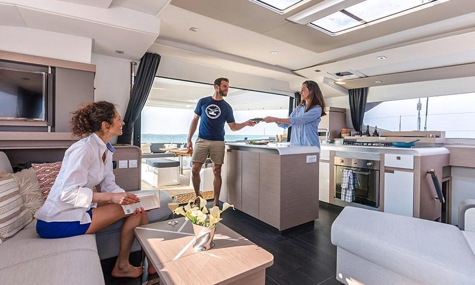 Fountaine Pajot Aura 51