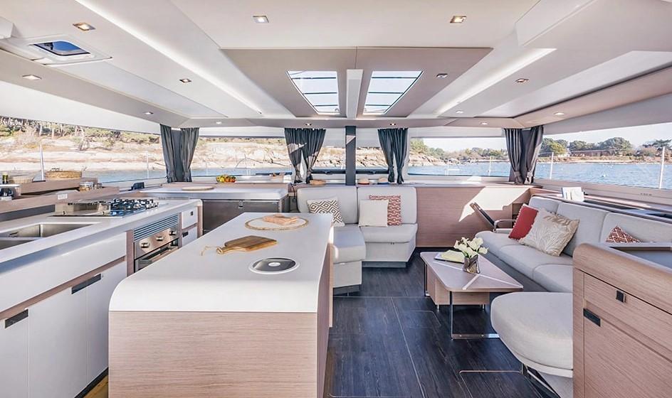 Fountaine Pajot Aura 51
