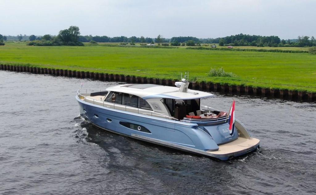 Holterman 54 Commander