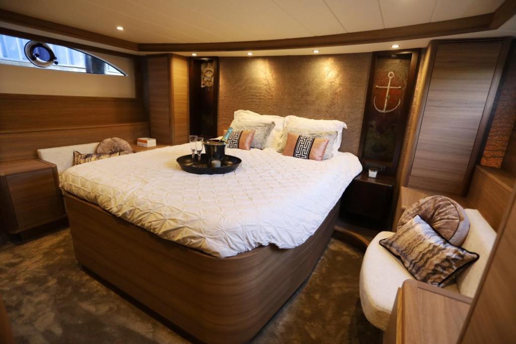 Holterman 54 Commander