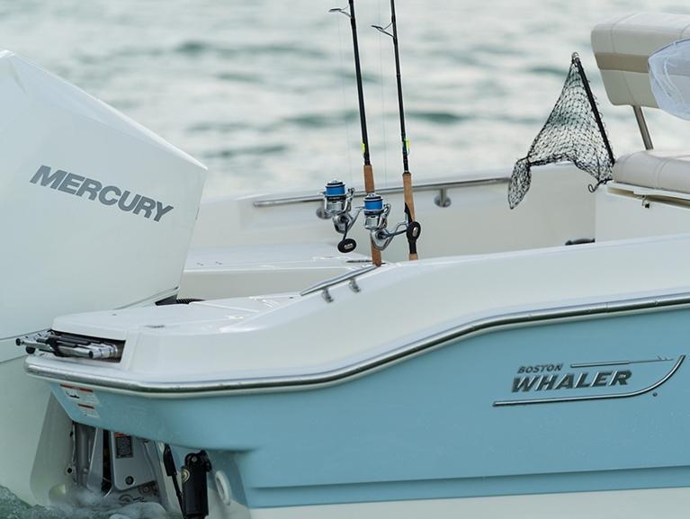 Boston Whaler 220 Dauntless