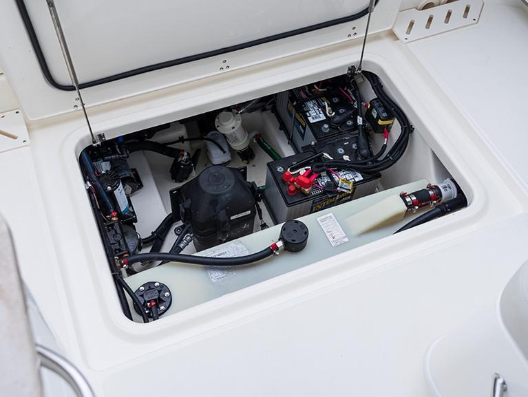Boston Whaler 240 Vantage