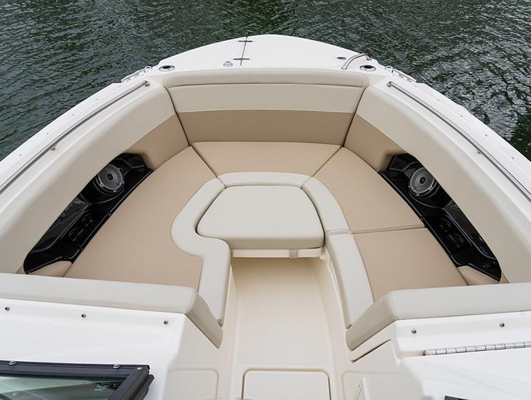 Boston Whaler 240 Vantage