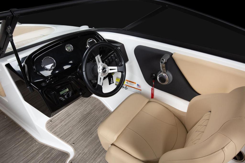Glastron GX 210