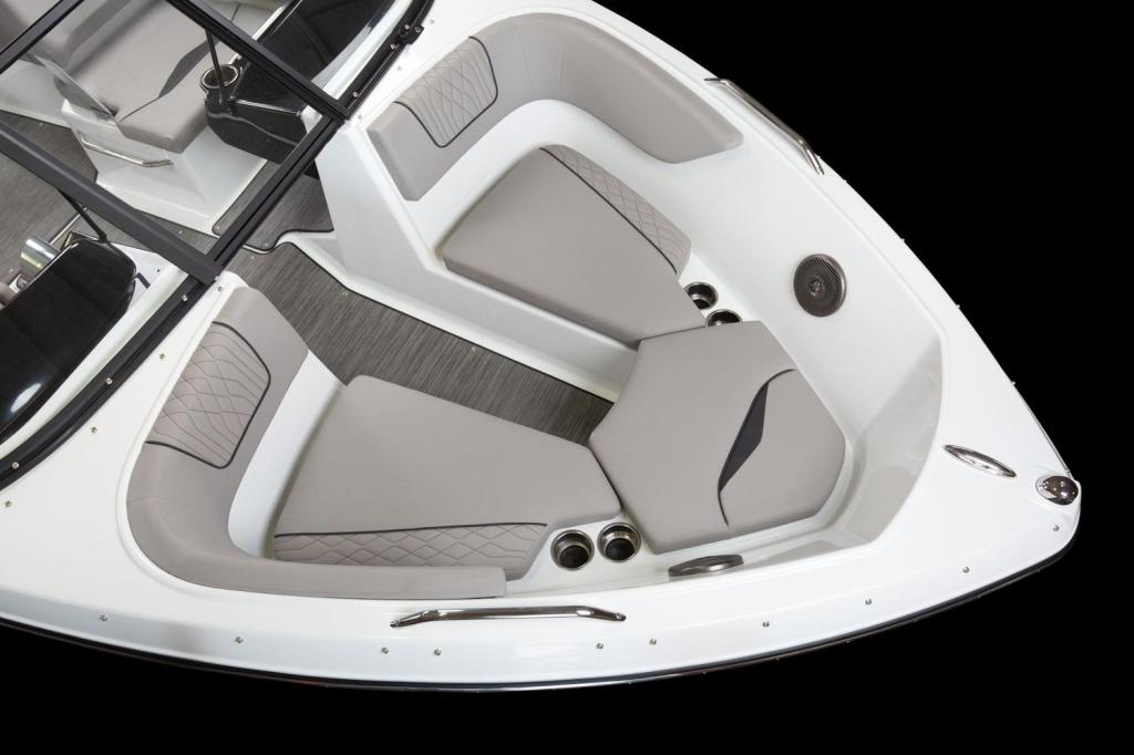 Glastron GX 215