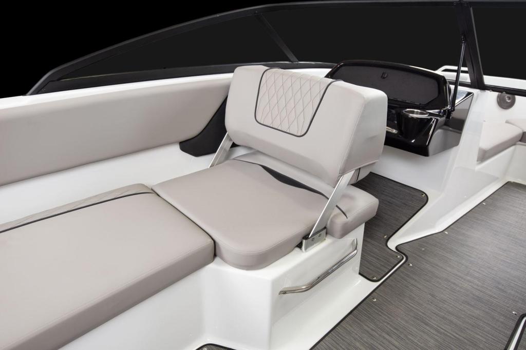 Glastron GX 215