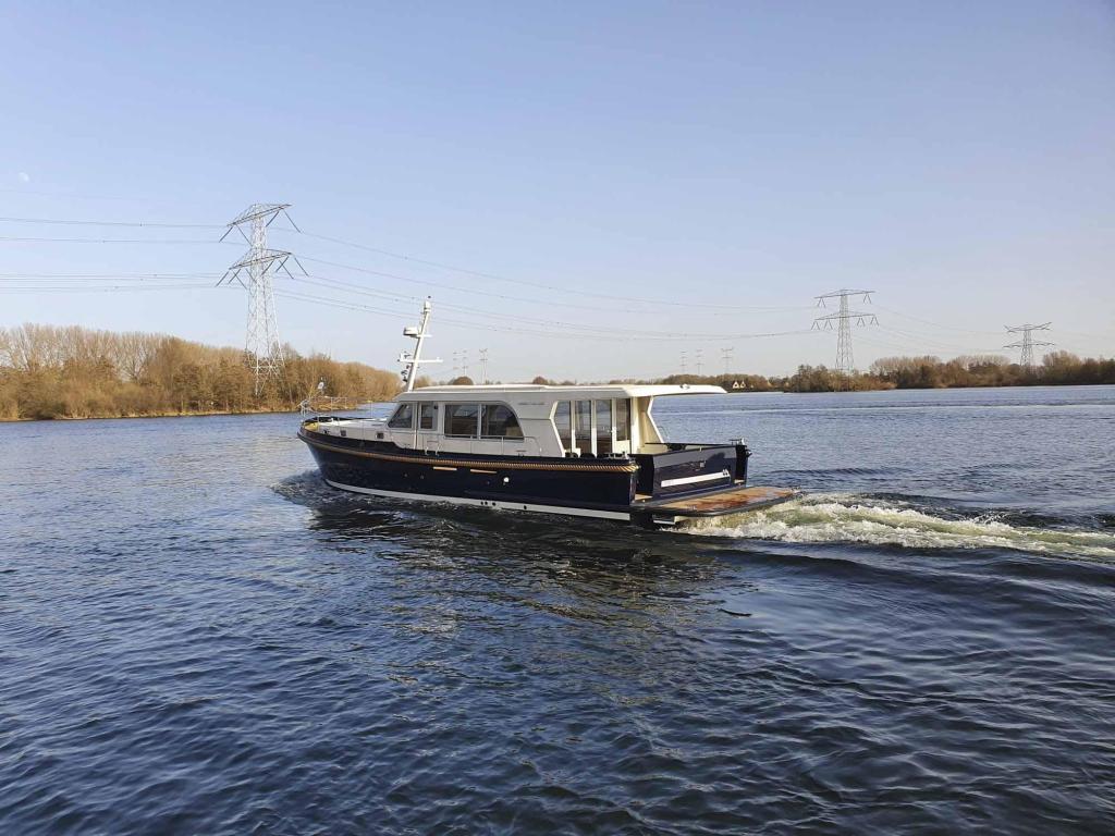 Linssen Grand Sturdy 500 Sedan Variodeck