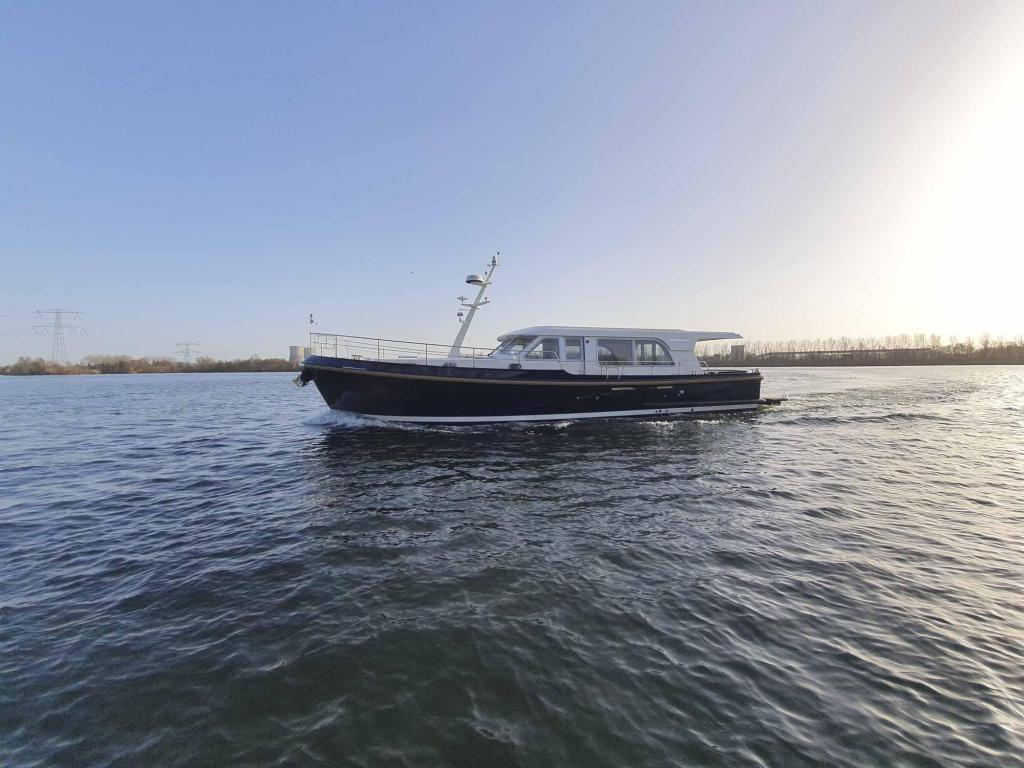 Linssen Grand Sturdy 500 Sedan Variodeck