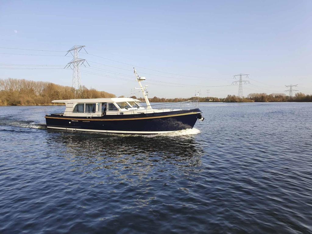 Linssen Grand Sturdy 500 Sedan Variodeck