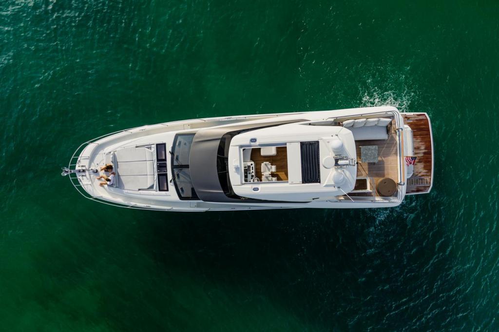 Prestige 690