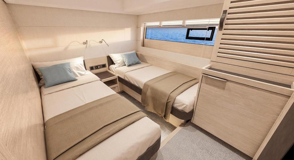 Beneteau Grand Trawler 62