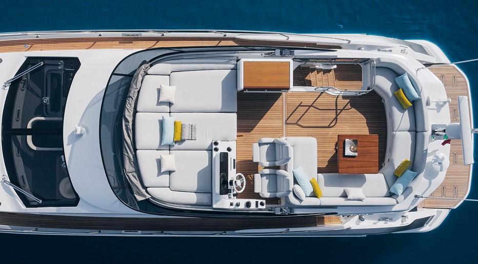 Azimut Flybridge 53