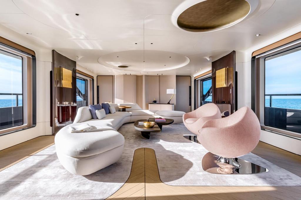 Azimut Grande TRIDECK