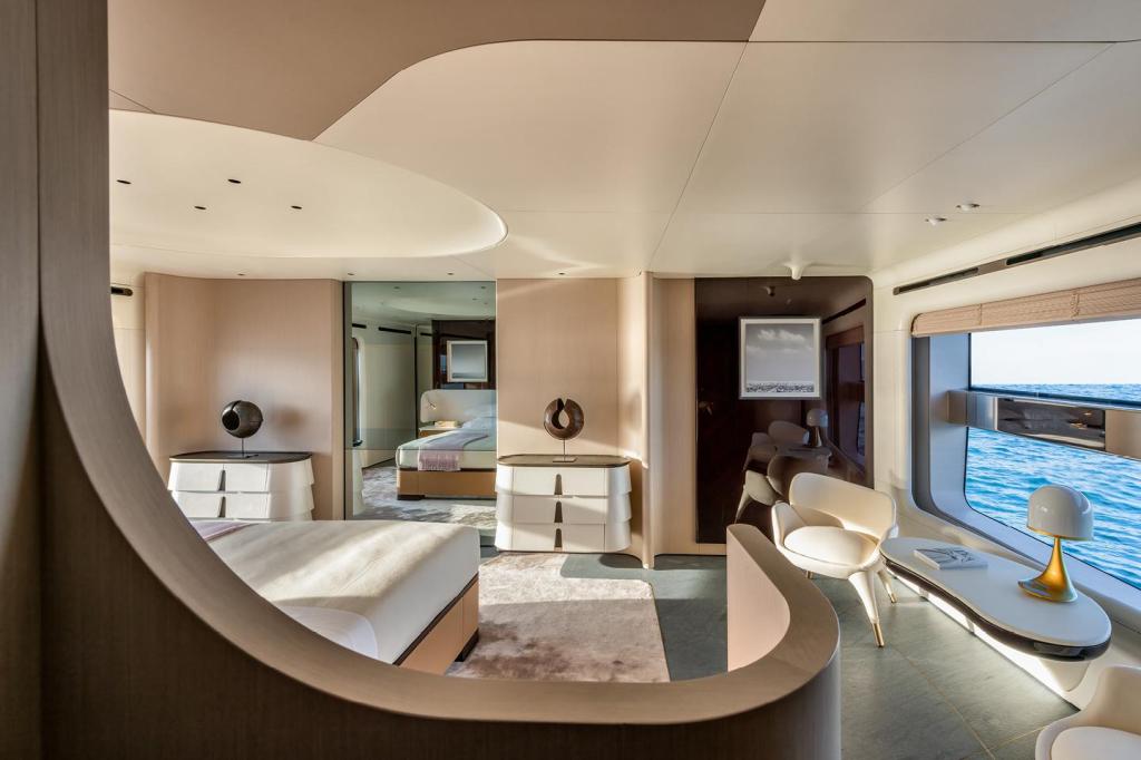 Azimut Grande TRIDECK