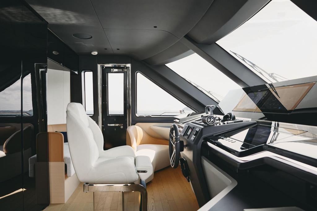 Azimut Grande TRIDECK