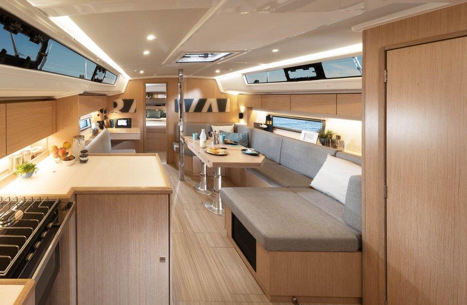 Bavaria C42