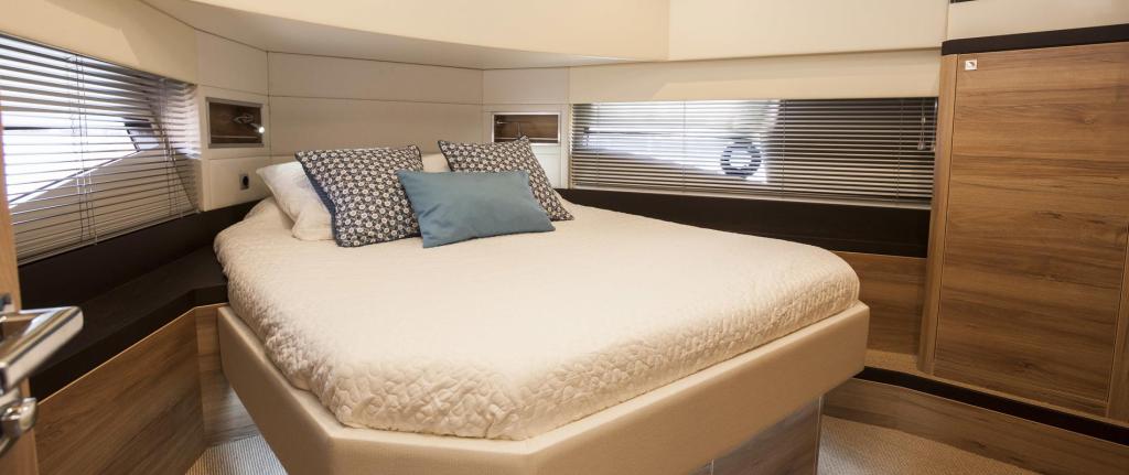 Boarnstream 1360 Elegance Express