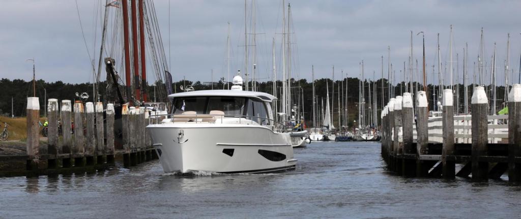 Boarnstream 1670 Elegance