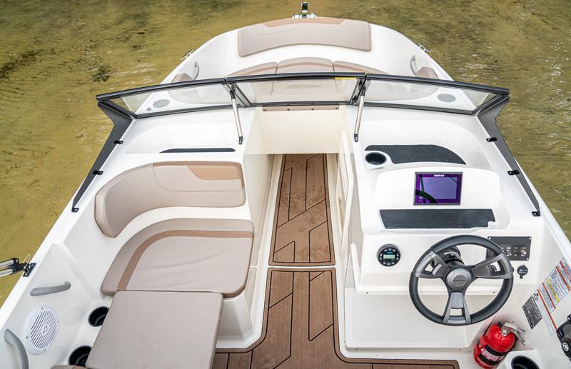 Quicksilver 525 aXess