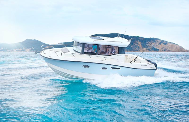 Quicksilver 905 Pilothouse