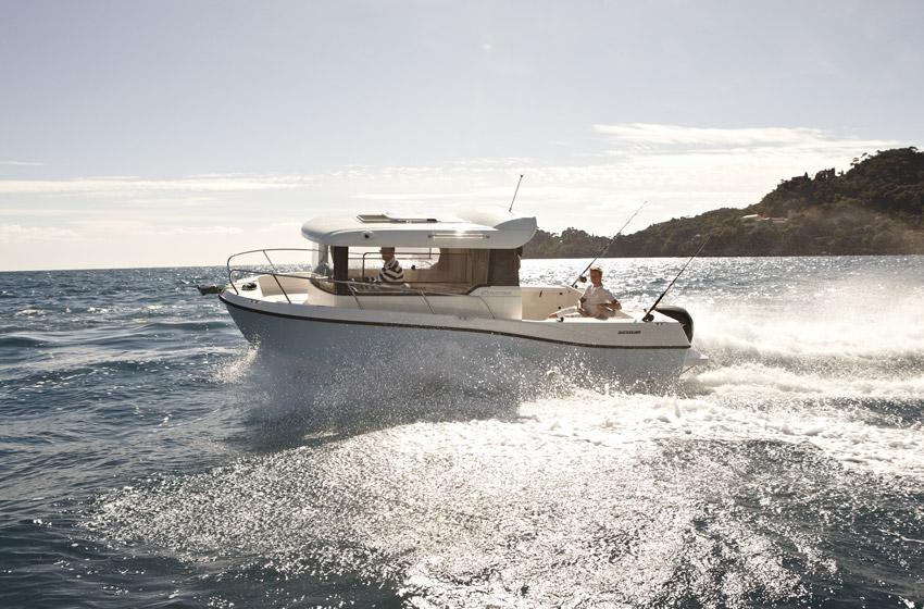 Quicksilver 675 Pilothouse