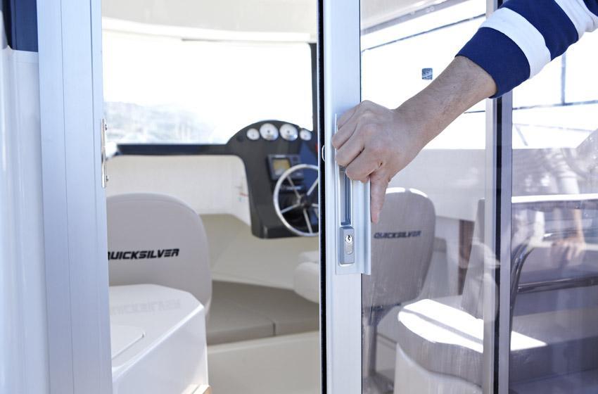 Quicksilver 675 Pilothouse