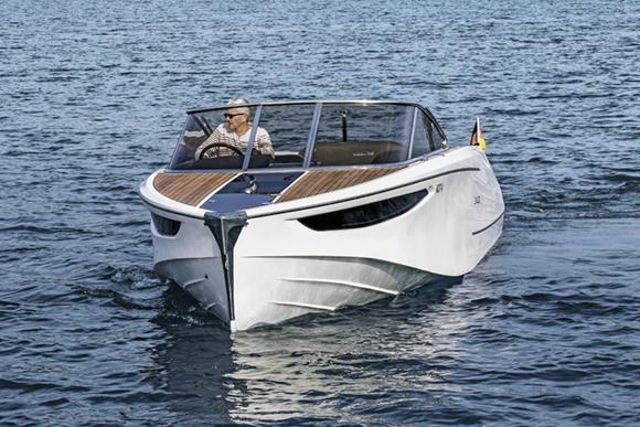 Ganz Boats Ovation 7.6E