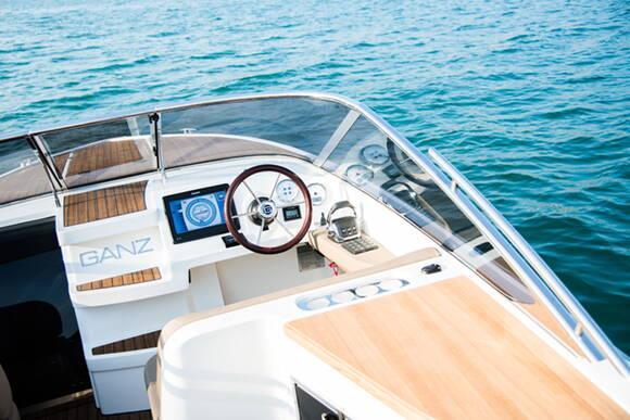 Ganz Boats Ovation 7.6E
