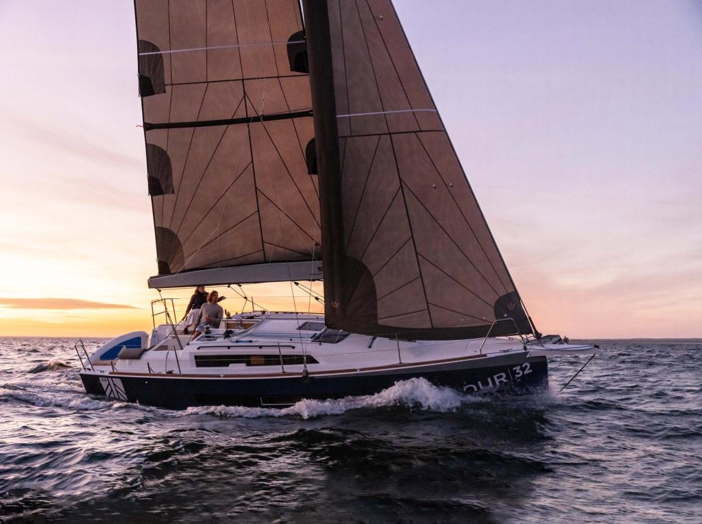 Dufour 32