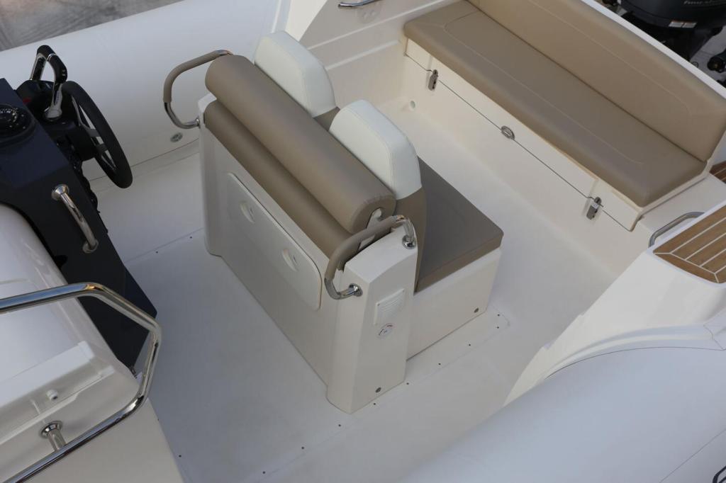 Capelli Tempest 850 Open