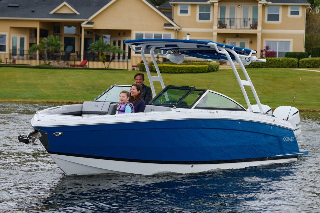 Cobalt R8 Outboard